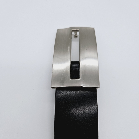 MEXX | silver buckle leather belt - Picture 3 of 8